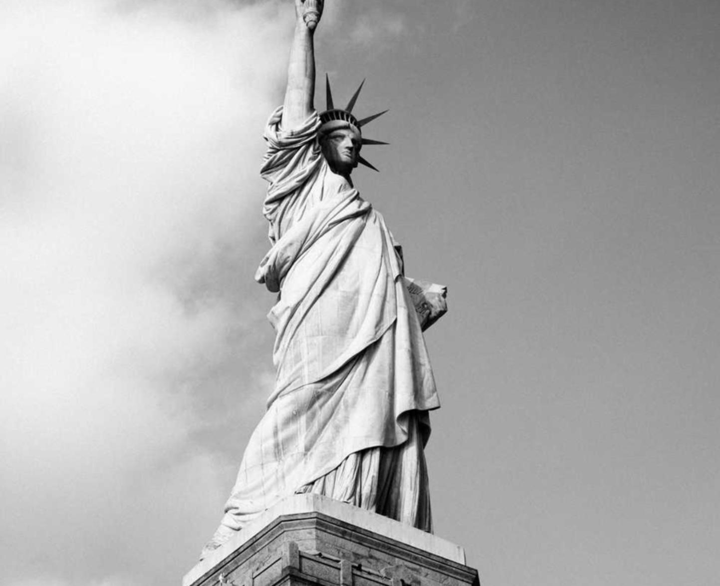 支付宝号买卖:实名制对于网络安全的重要性